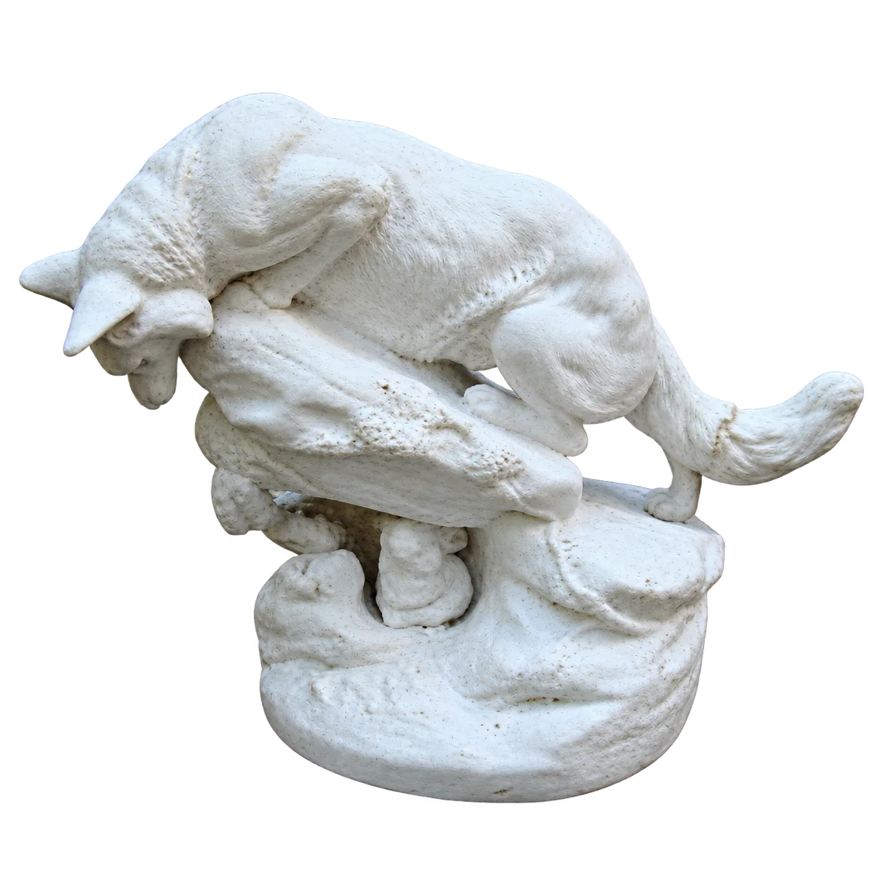 Statuette en matière blanche représentant un renard penché en avant sur un rocher, posé sur un socle ovale, photographiée sur fond blanc.